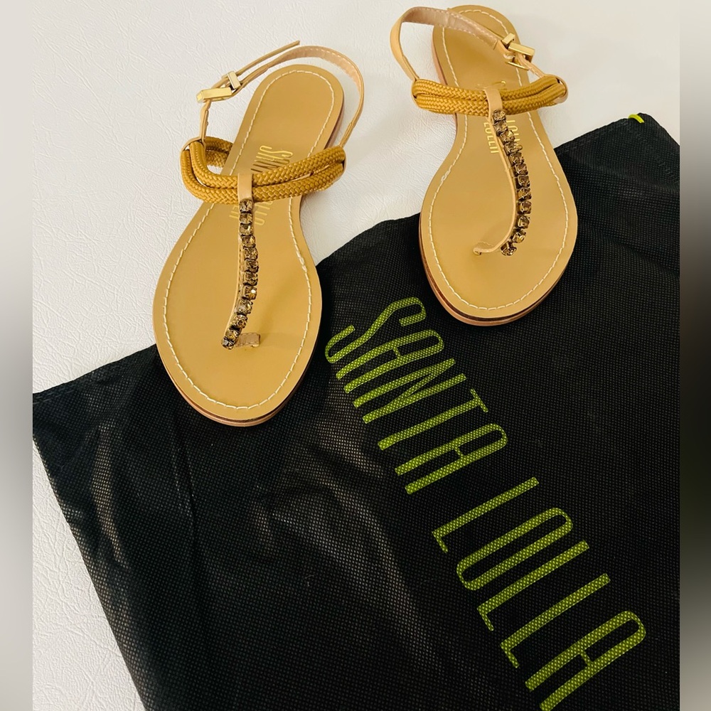 Girl’s Tan Sandals size 3.5 , Brand Santa Lolla, made in Brazil